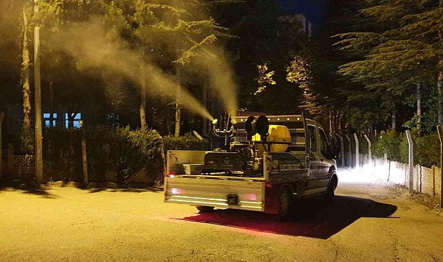 Elazığ'da ilaçlama çalışmaları sürüyor