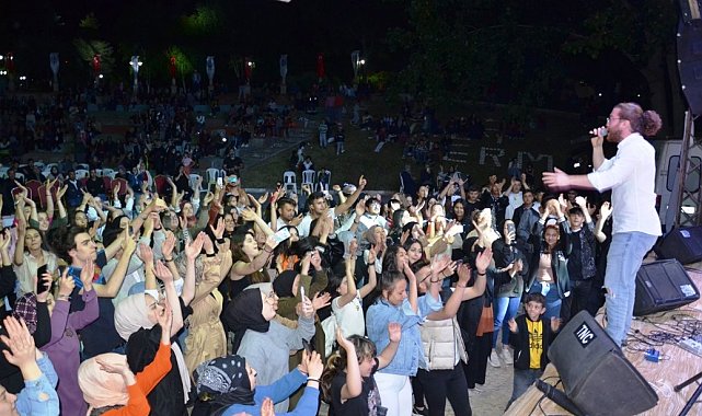 Emet'te Gençlik Şöleni