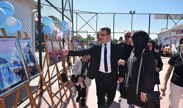 Engelli öğrencilerin yaz festivali Mustafakemalpaşa'yı gülümsetti