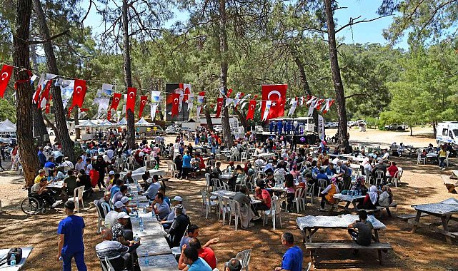 Engelliler Aksazlar'da doyasıya eğlendi