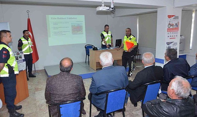 Ereğli'de traktör sürücülerine eğitim