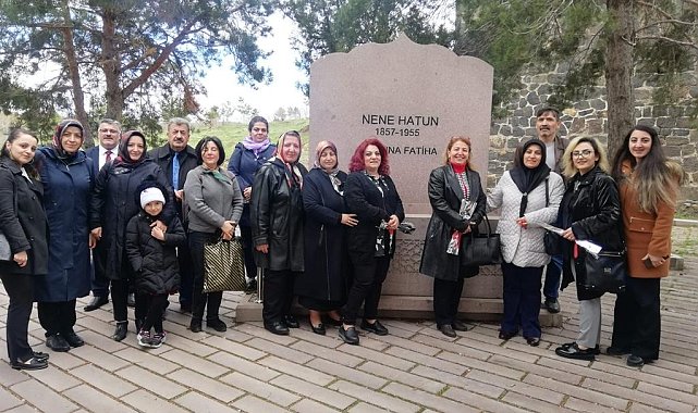 Ersander anneleri unutmadı