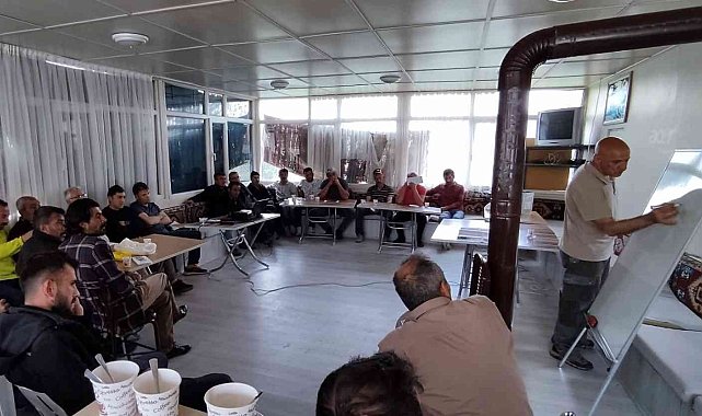 Erzincan'da avcılar eğitimden geçiyor