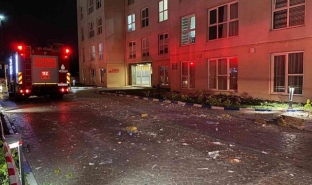 Esenyurt'ta 38 katlı binanın 27'nci katında patlama yaşandı