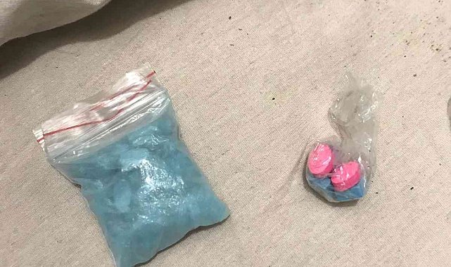 Esenyurt'ta lüks siteye düzenlenen baskında çok sayıda uyuşturucu madde ele geçirildi