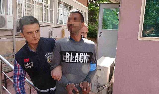 Eşine ve öz kardeşine kurşun yağdırdı