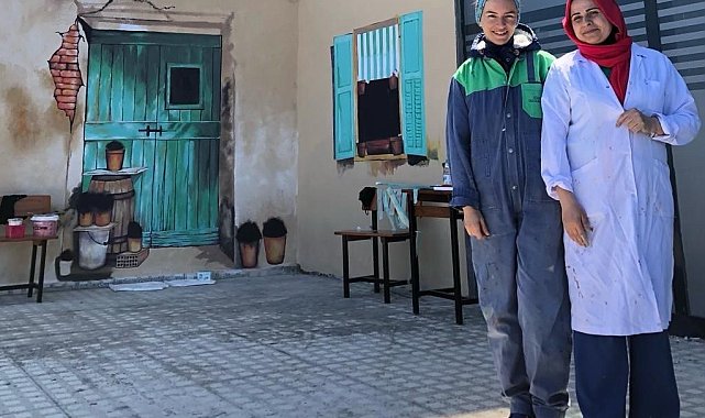 Eski kapılar sanat eserine dönüşüyor