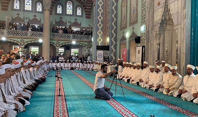 Eskişehir'de 61 öğrenci için hafızlık icazet merasimi düzenlendi