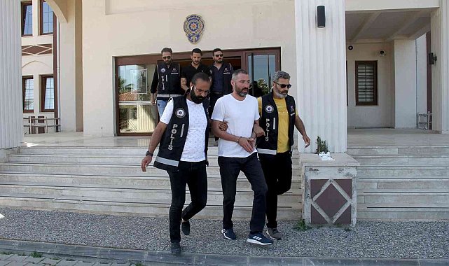 Esnafa silah zoruyla senet imzalattıkları iddia edilen 3 kişi tutuklandı