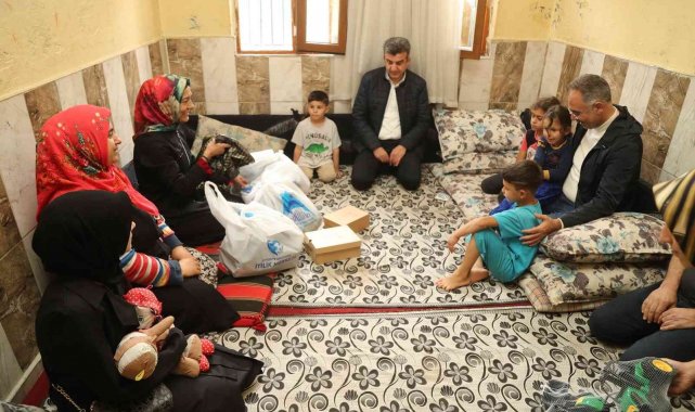 Eyyübiye&#039;de bin 50 yetim çocuğu giydirdi