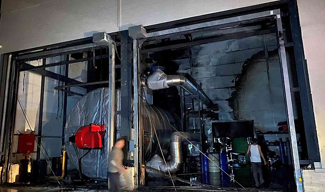 Fabrikanın yağ kazanında korkutan patlama: Çok sayıda ekip sevk edildi
