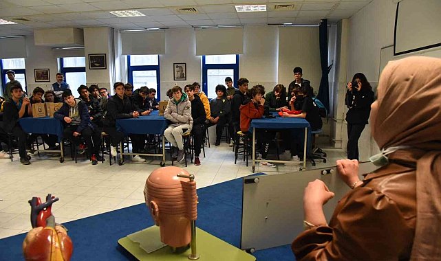 Fen Lisesi öğrencileri Düzce Üniversitesi'ni gezdi