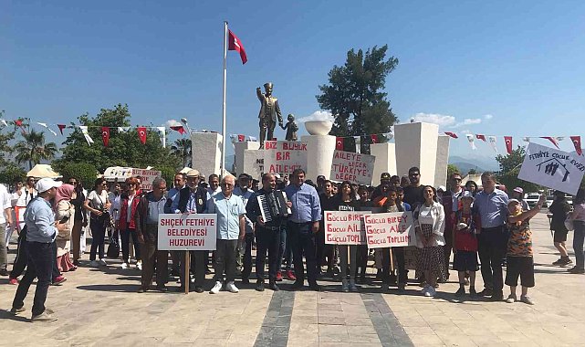 Fethiye'de Aile Haftası Farkındalık Yürüyüşü gerçekleştirildi