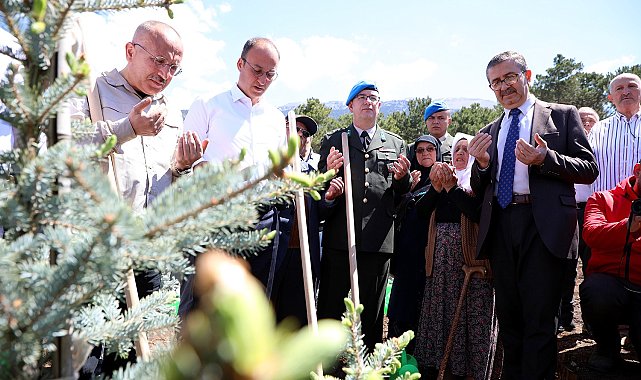 Fidanlar şehitler ve gaziler anısına toprakla buluşturdu