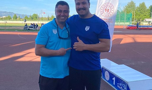 Fırlattığı gülleleri Türk spor tarihine bağışlıyor