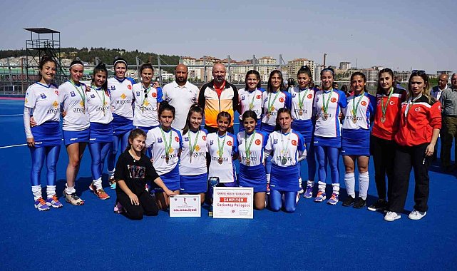 Gaziantep Polisgücü Kadın Takımı Türkiye Süper Lig Şampiyonu