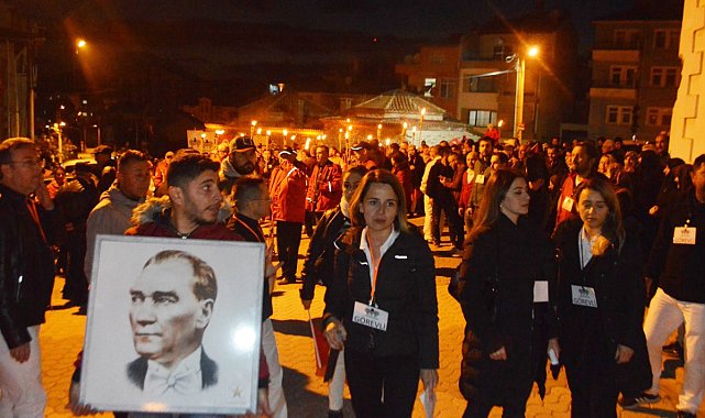 Gençlik ve Spor Bayramı&#039;nda Eskişehir Bandosu ile Fener Alayı