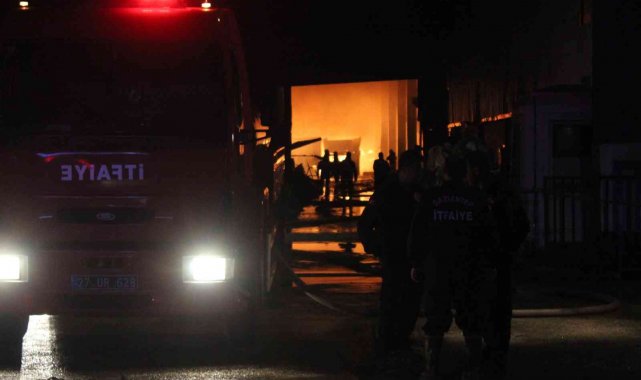 Geri dönüşüm fabrikasındaki yangın kontrol altına alındı