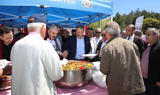 Gesi&#039;de bereketli yağmurlar için şükür duası yapıldı