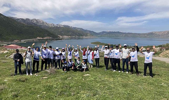 Gönüllü aktivistler Van Gölü için yürüyor