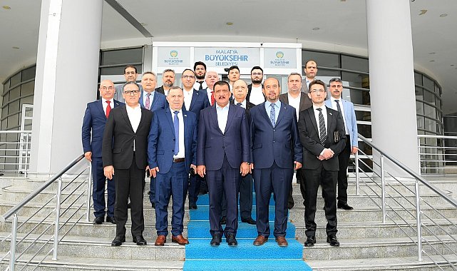 Gürkan, Büyükelçi ve iş insanlarıyla bir araya geldi