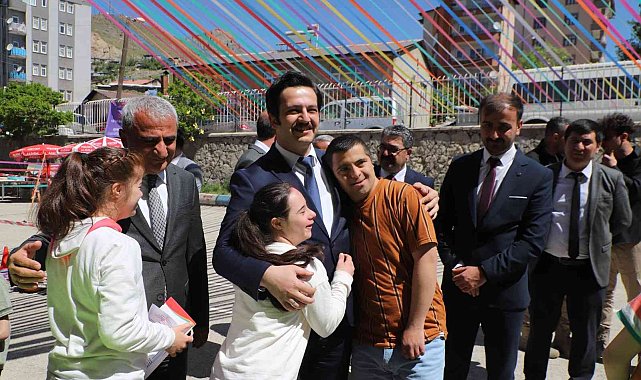 Hakkari&#039;de &#039;Çocuk Şenliği&#039; düzenlendi