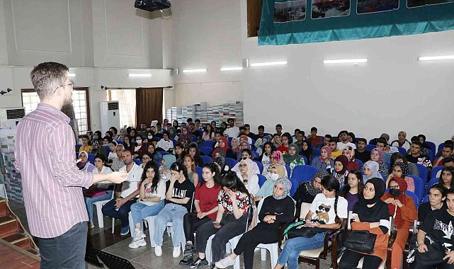 Haliliye'de öğrencilere destek semineri