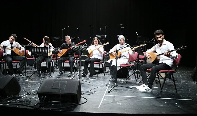 Halk müziği öğrencilerinden yılsonu konseri