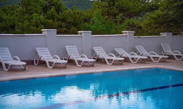 Harlek Termal Otel'de açık havuz ve aupa park hizmete açıldı