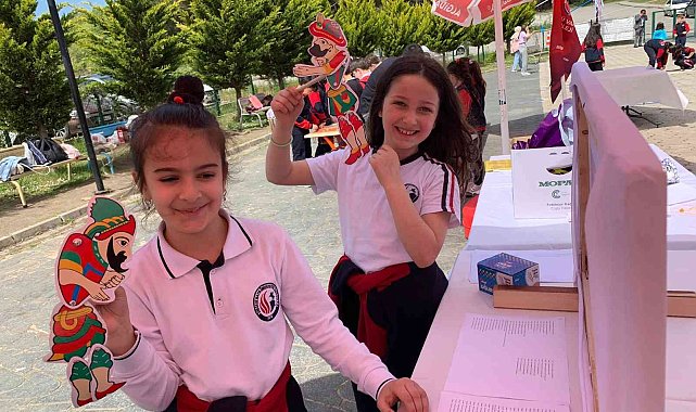 Hemşirelik öğrencileri projelerini festivale çevirdi