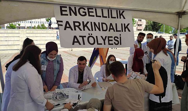 Hemşirelik öğrencilerinden engellilik farkındalık atölyesi