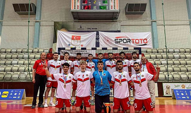 Hentbol takımı namağlup şampiyon