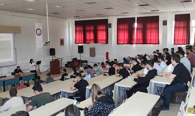 Hisarcık MYO&#039;da &quot;Büyük Zaferin 100. Yılında Milli Mücadele Dönemi&quot; konulu konferans