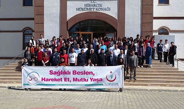 Hisarcık&#039;ta &quot;İşimiz Çinicilik, Aşımız Cimcik, Suyumuz İncik, Hadi Yürüyem Şimcik&quot; mottolu yürüyüş