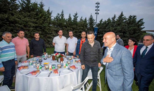 İftar sofrası, Büyükşehir emekçileri için kuruldu