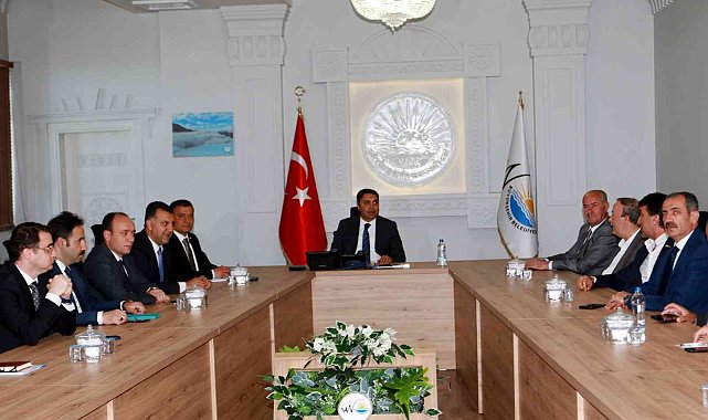 İlçe belediye başkanları bir araya geldi