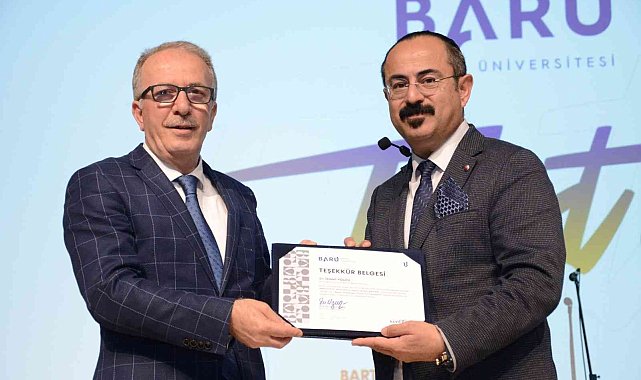 İletişim Uzmanı İsmail Yolcu, 4 ilden öğrencilerle BARÜ'de bir araya geldi