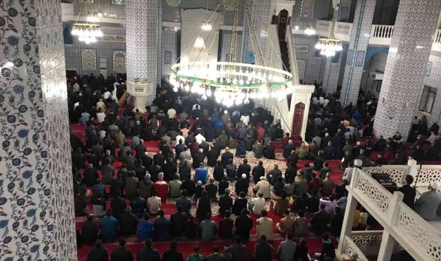 İlk Ramazan Bayramı namazı Iğdır'da kılındı