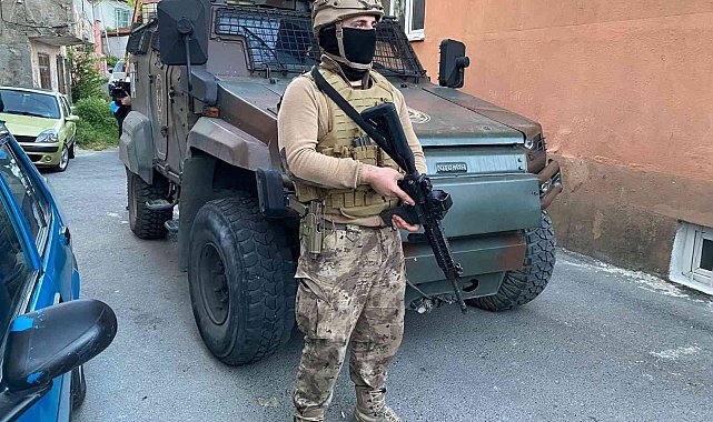 İstanbul Emniyet Müdürlüğü tarafından şafak vakti eş zamanlı uyuşturucu operasyonu