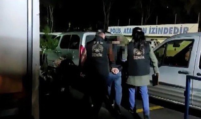 İzmir merkezli FETÖ operasyonunda 24 tutuklama