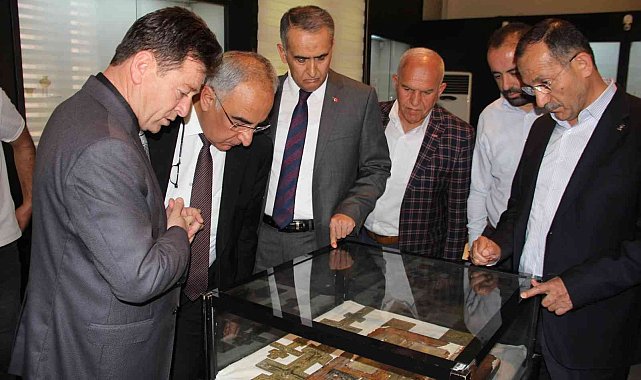 Jandarmanın ele geçirdiği tarihi eserler müzede sergileniyor