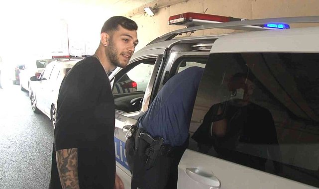 Kadıköy'de yoklama kaçağı milli sporcu denetime takıldı