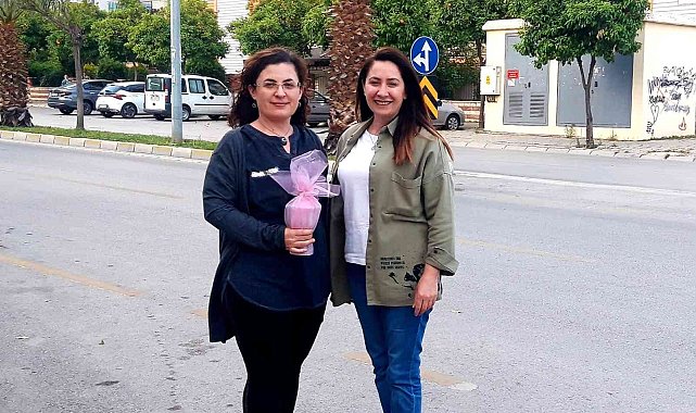 Kadın muhtardan, Anneler Günü'nde hemcinslerine jest