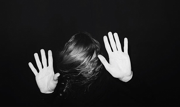 Kadına Şiddet Son Bulmuyor; Tartıştığı eşini pencereden attı !