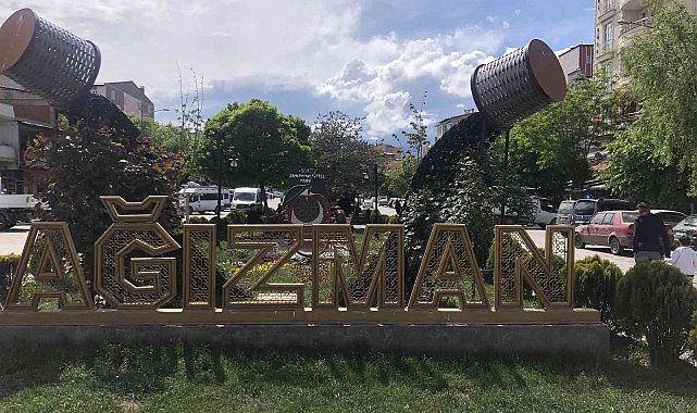 Kağızman'da park ve bahçelerin temizliği dikkat çekiyor