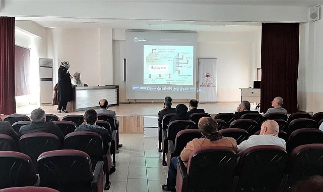 Kantin görevlilerine hijyen eğitimi verildi.