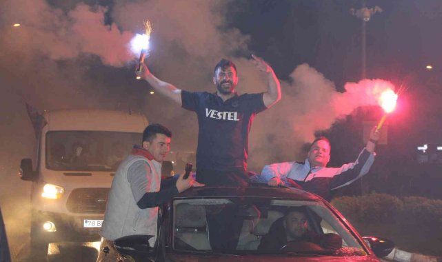 Karabük'te Trabzonlular sokağa döküldü