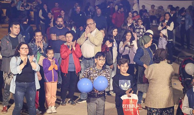 Karacasulular, Büyükşehir'in bahar konseriyle doyasıya eğlendi