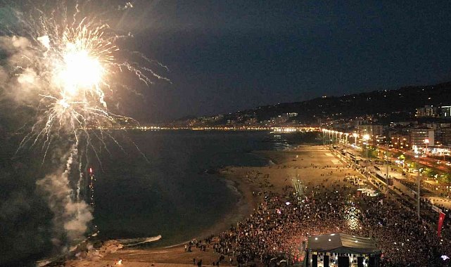 Karadeniz'in en büyük plajlarından biri Giresun'da hizmete açıldı