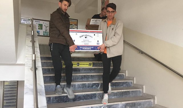 Kardeş okula kitap yardımında bulundular